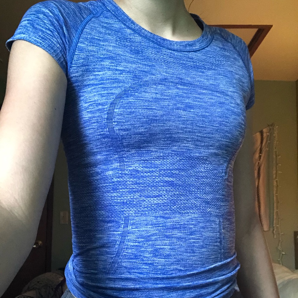 Lululemon swiftly tech short sleeve
